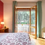 Hotel Parco Dei Pini - 100mt Dal Mare 3*