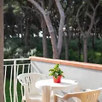 Parco Dei Pini - 100mt Dal Mare Hotel Follonica