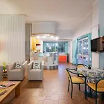 Parco Dei Pini - 100mt Dal Mare Hotel 3*