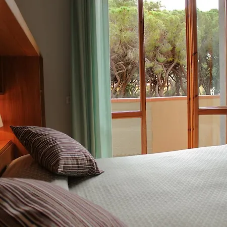 Parco Dei Pini - 100mt Dal Mare Hotel 3*