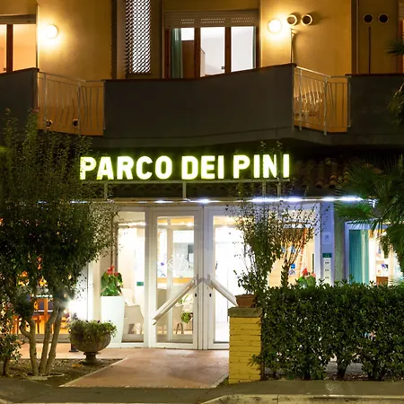 Parco Dei Pini - 100mt Dal Mare 3*