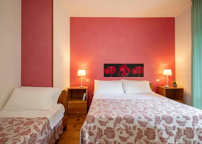 호텔 Parco Dei Pini - 100mt Dal Mare 폴로니카