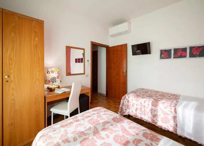 Parco Dei Pini - 100mt Dal Mare 호텔