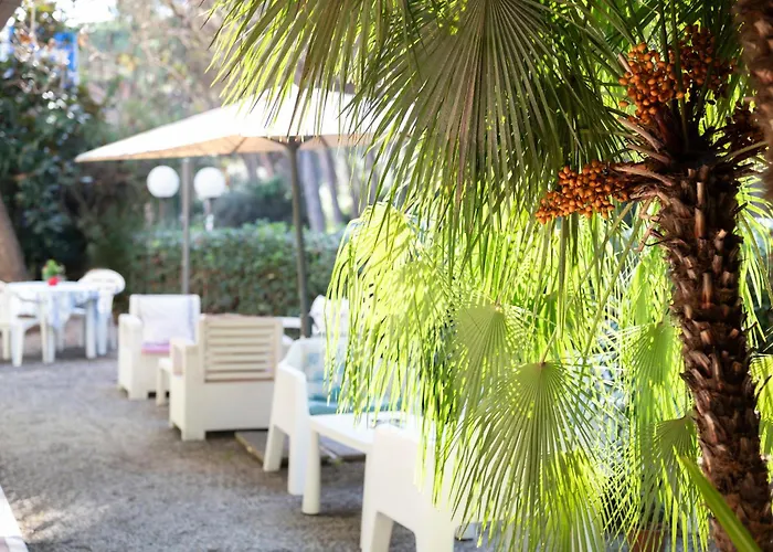 Parco Dei Pini - 100mt Dal Mare 3* 폴로니카