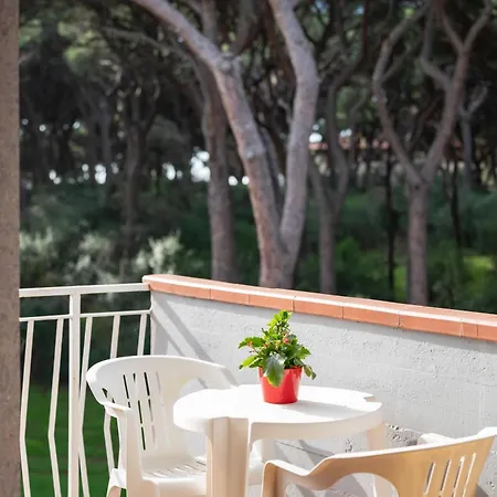 Parco Dei Pini - 100mt Dal Mare Hotel Follonica