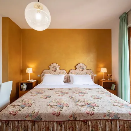 Hotel Parco Dei Pini - 100mt Dal Mare 3*