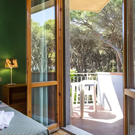 Hotel Parco Dei Pini - 100mt Dal Mare Follonica